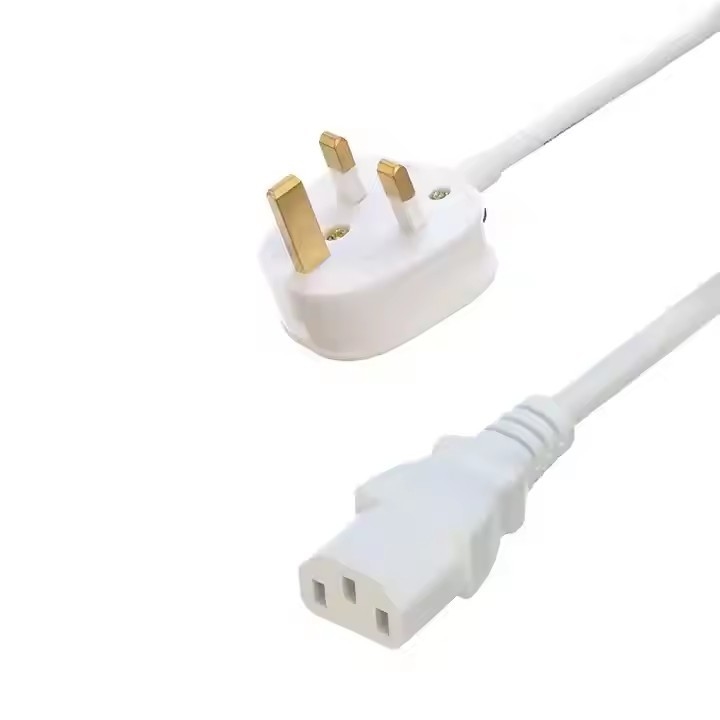 Birleşik Krallık BS Onay C13 C14 Güç Kablosu 3 Pin Bs Plug C13 Bağlantısı Ce7/7 1.5m 2m H05vv-F Bilgisayar Güç Kablosu ile