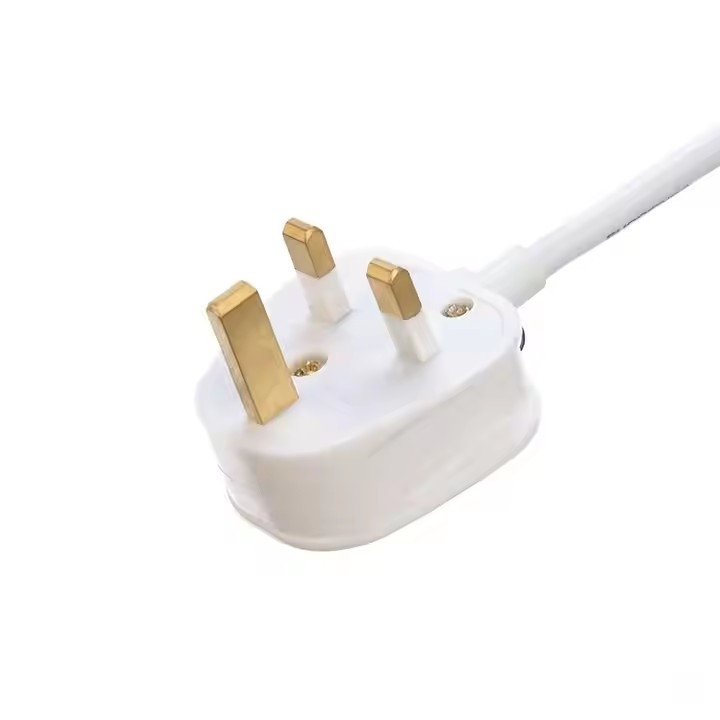 Birleşik Krallık BS Onay C13 C14 Güç Kablosu 3 Pin Bs Plug C13 Bağlantısı Ce7/7 1.5m 2m H05vv-F Bilgisayar Güç Kablosu ile