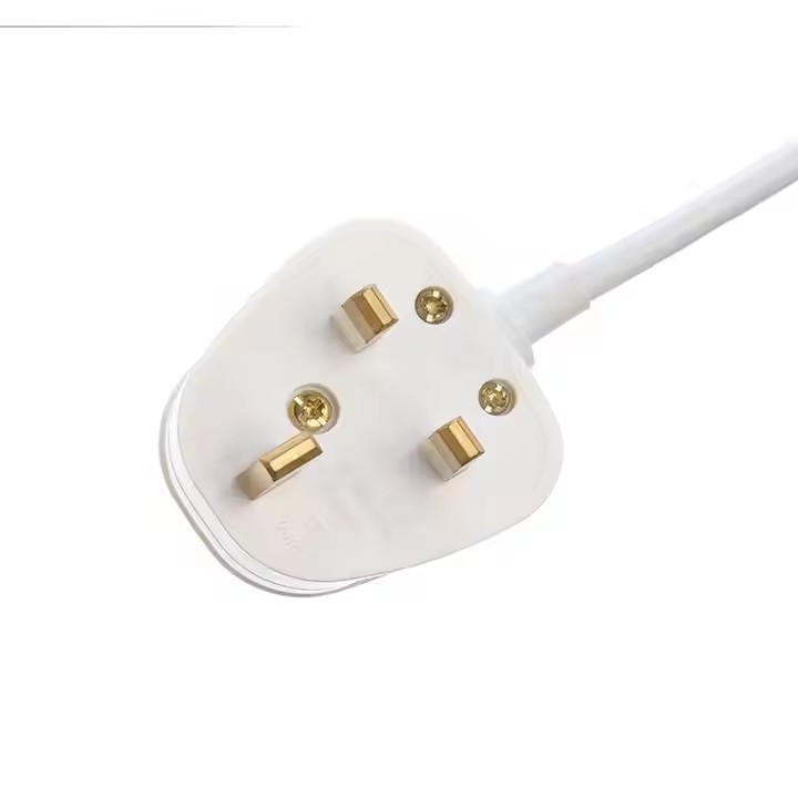 Birleşik Krallık BS Onay C13 C14 Güç Kablosu 3 Pin Bs Plug C13 Bağlantısı Ce7/7 1.5m 2m H05vv-F Bilgisayar Güç Kablosu ile