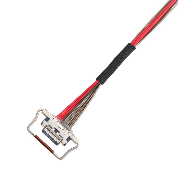 Bir 10 Pin LVDS Mikro Koaksiyel Kablo, Uzunluğu 150mm, I-PEX Bağlantısı 0.4mm Pitch, 20633-310T-01S olarak tanımlanmıştır