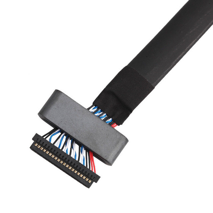 JAE FI-S20S'den FI-X30HL'ye, 1.25 mm'lik bir pitch ve 500VAC için notlanmış LVDS kablo montajı