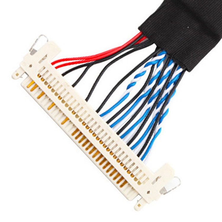JAE FI-S20S'den FI-X30HL'ye, 1.25 mm'lik bir pitch ve 500VAC için notlanmış LVDS kablo montajı
